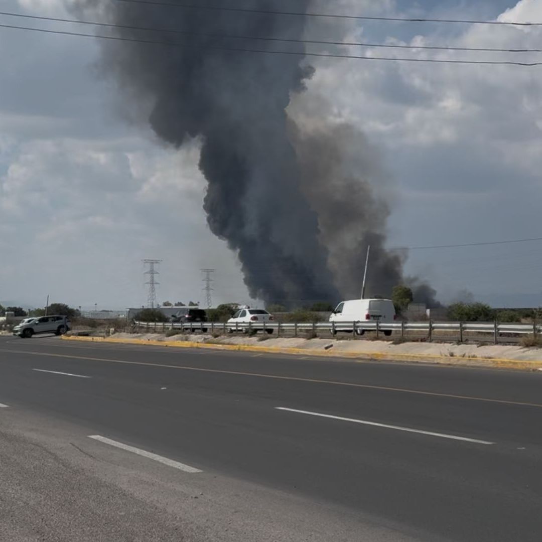 Incendio Moviliza a Cuerpos de Emergencia